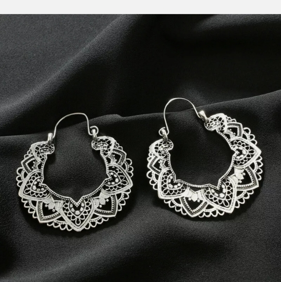 ♡New Elegant 925 Silver Hoop Earring for Women♡ - Picture 2 of 3